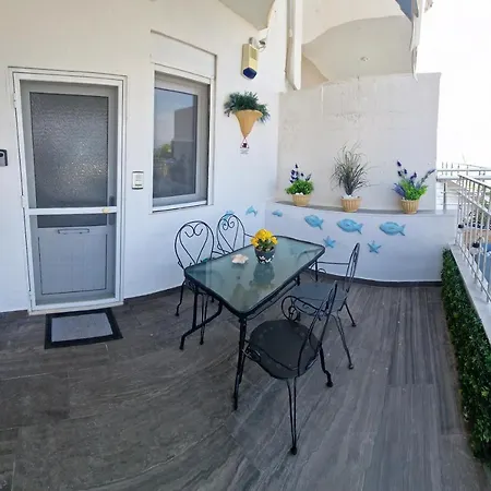 Blue Aegean Maisonette 네아 모우다니아